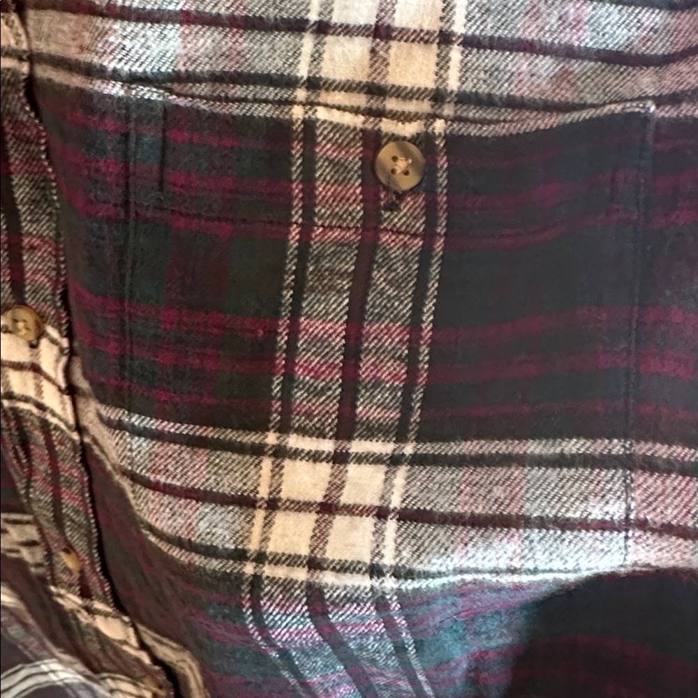 GreatLand Plaid Button-Down Flannel Shirt. Green w/ Red & White Stripes - Picture 4 of 9